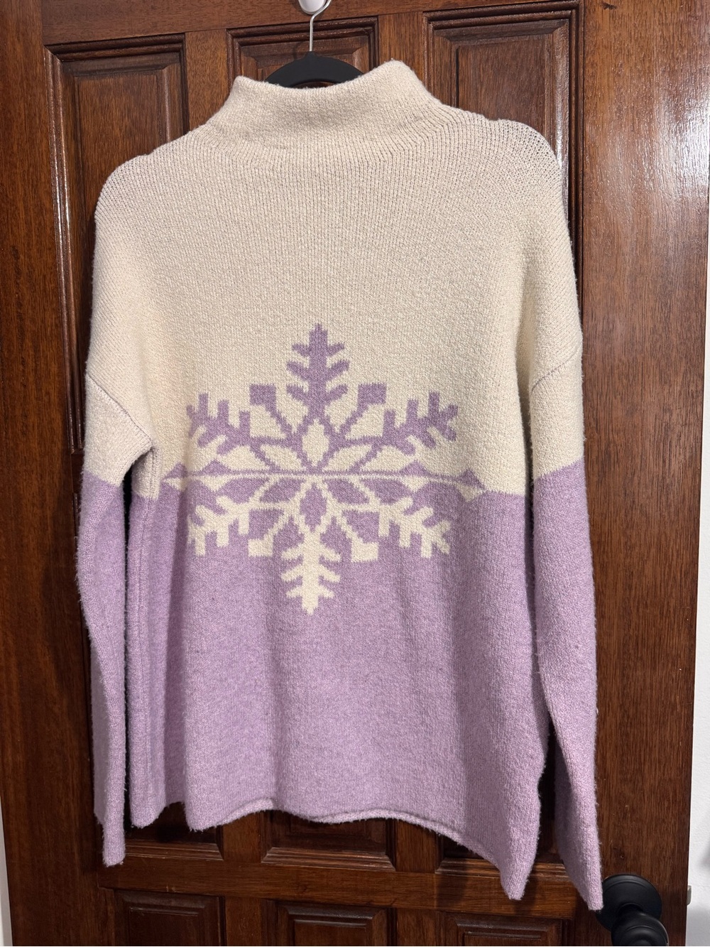 Christian Siriano Two-Tone Snowflake Turtleneck Sweater - Cream & Lavender